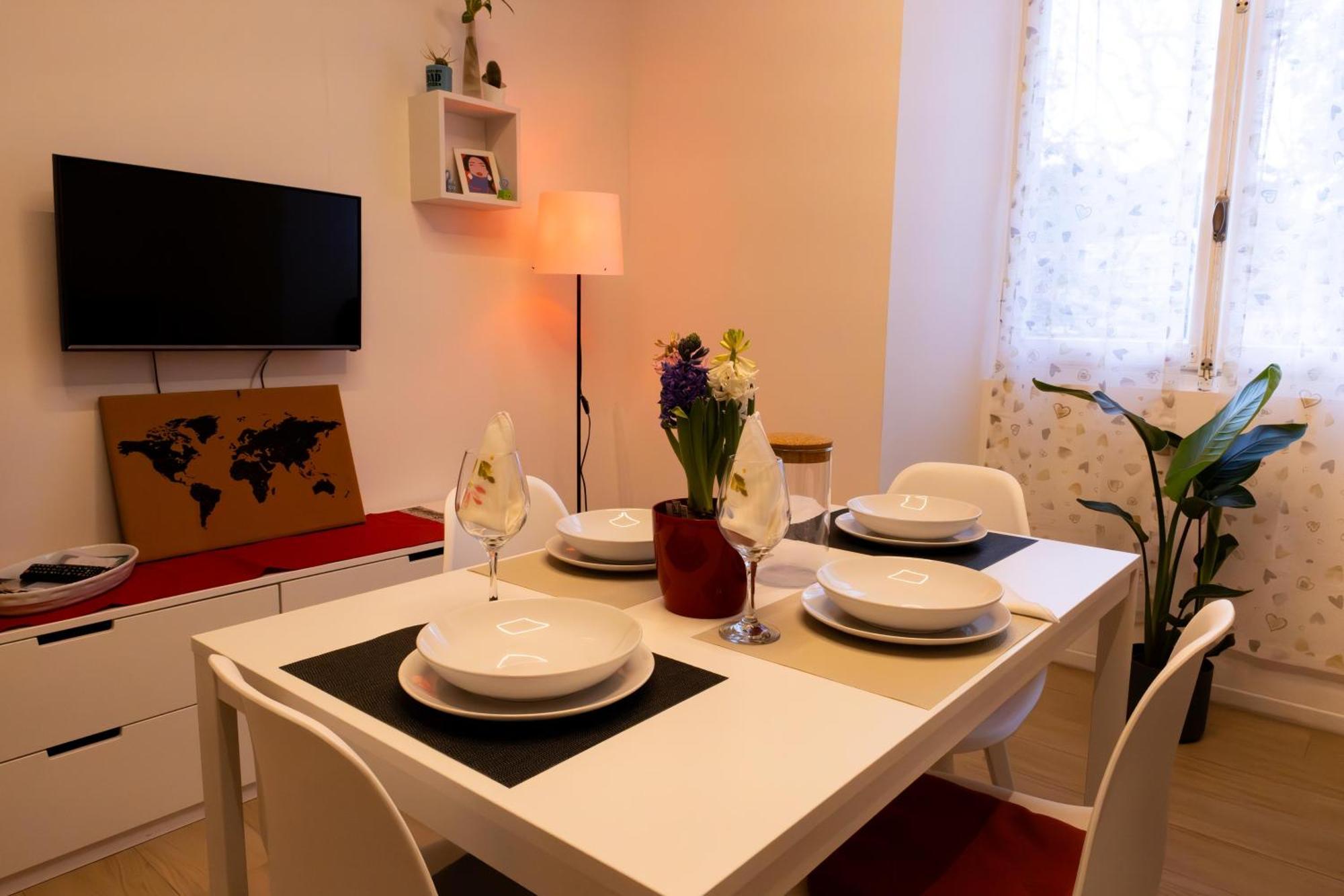 Apartamento Il Giglio - Free Parking Como Exterior foto